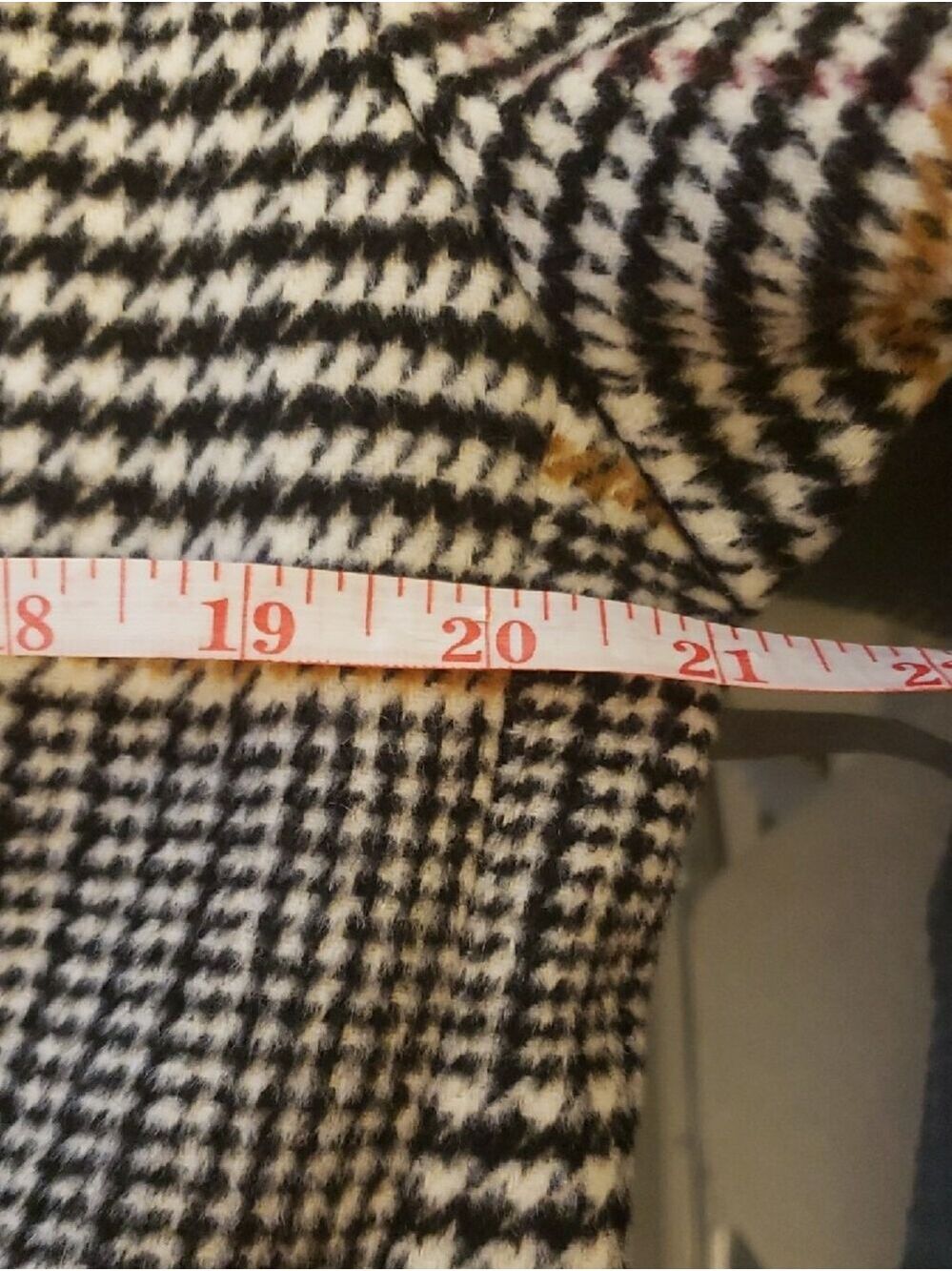 LOFT Plaid Single-Button Wool Blend Blazer in Black, Cream & Tan - Picture 7 of 8